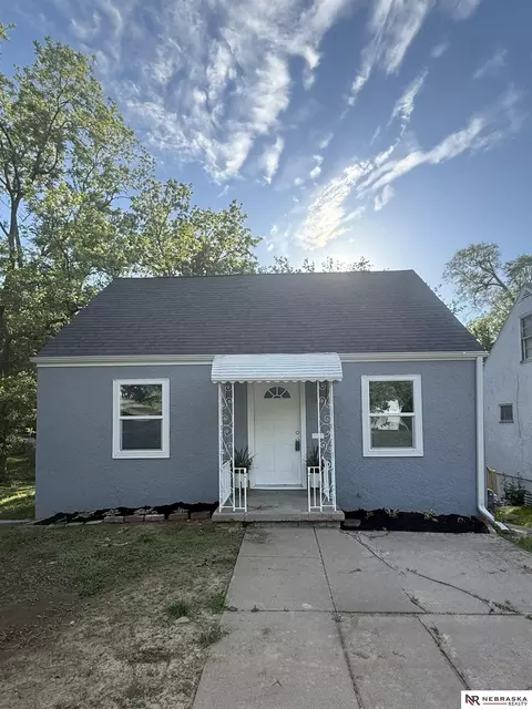 3802 N 36th St, Omaha, NE 68111