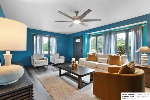 7901 Maple St, Omaha, NE 68134