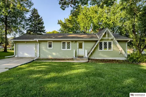 651 W 16th St, Wahoo, NE 68066