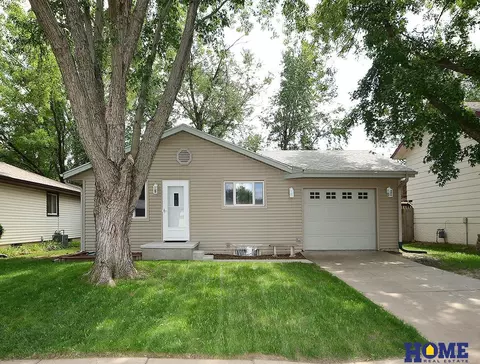 1239 W Jean Ave, Lincoln, NE 68522