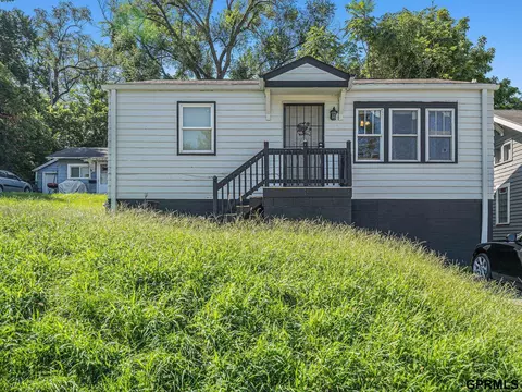 4121 Spencer St, Omaha, NE 68111