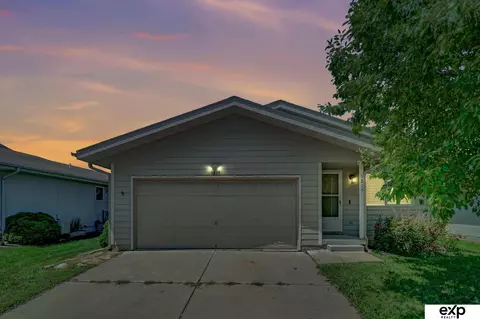 1815 SW 30th St, Lincoln, NE 68522