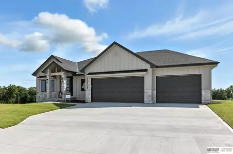 20101 U St, Omaha, NE 68135