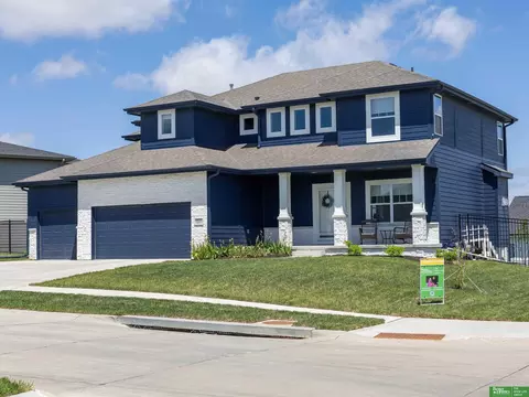 6531 S 208th Ave, Elkhorn, NE 68022