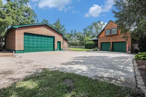 3521 N 267th Plz, Waterloo, NE 68069