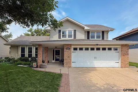2702 Century Rd, Bellevue, NE 68123