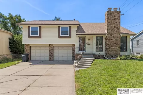 7435 Nina St, Omaha, NE 68124