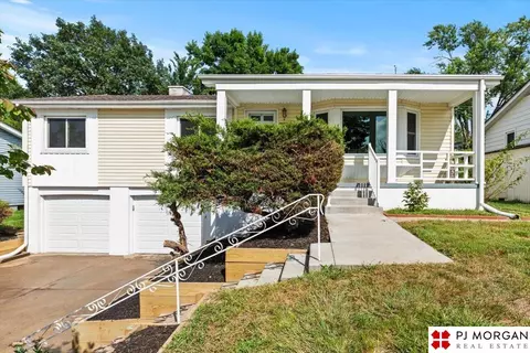 5447 N 63rd St, Omaha, NE 68104