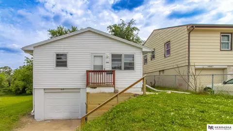 4655 Curtis Ave, Omaha, NE 68104