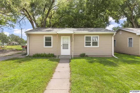 725 W Jackson St, Fremont, NE 68025