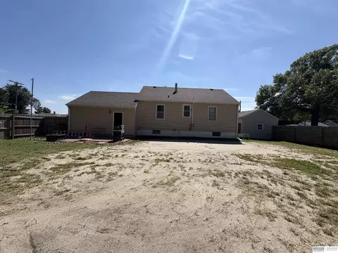 Exterior - 1000 Howard St, Scribner, NE 68057 photo 3 of 5