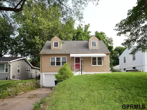 7930 Grover St, Omaha, NE 68124