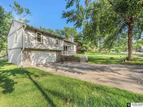 13008 S 35th St, Bellevue, NE 68123