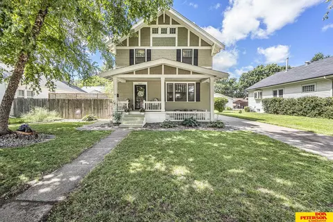 1617 N Colson Ave, Fremont, NE 68025