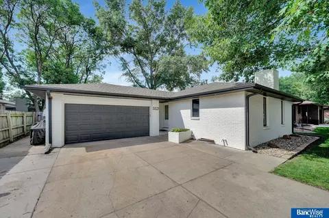 5521 Otoe St, Lincoln, NE 68516