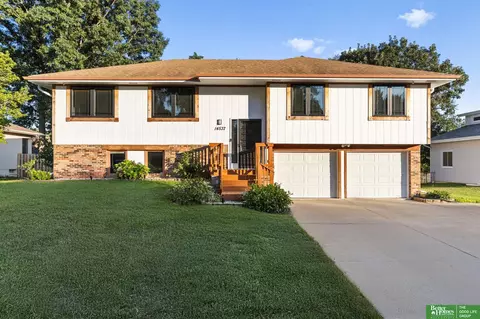 14537 Drexel St, Omaha, NE 68137