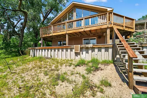 7079 Platte River Rd, Ames, NE 68621