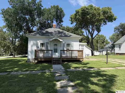 1420 14th St, Auburn, NE 68305