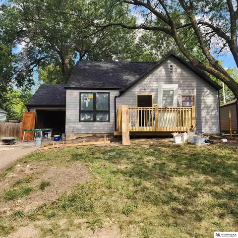 708 S 44th St, Lincoln, NE 68510