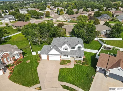 9402 Margo Cir, La Vista, NE 68128