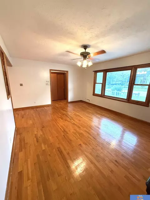 Living - 1315 Summit St, Beatrice, NE 68310 photo 2 of 4