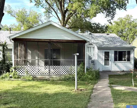 Exterior - 1315 Summit St, Beatrice, NE 68310 photo 1 of 6