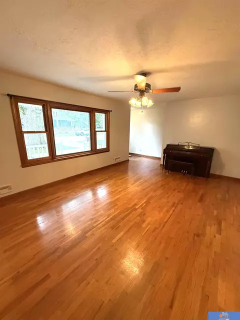 Living - 1315 Summit St, Beatrice, NE 68310 photo 3 of 4