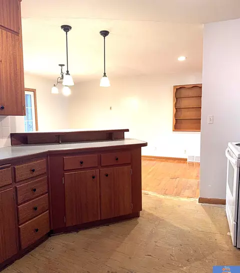 Kitchen - 1315 Summit St, Beatrice, NE 68310 photo 3 of 4