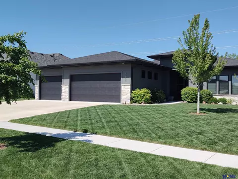 7900 S 69th St, Lincoln, NE 68516
