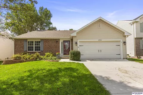 14713 Sprague St, Omaha, NE 68116