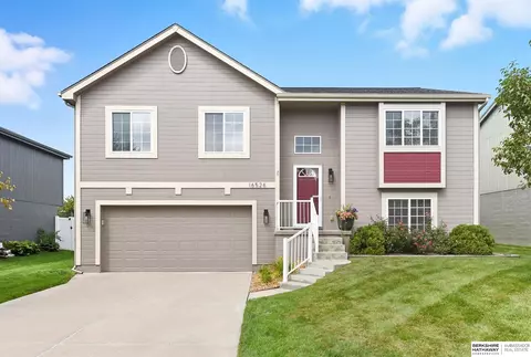 16526 Fowler Ave, Omaha, NE 68116