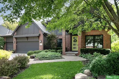 2307 S 184th Cir, Omaha, NE 68130