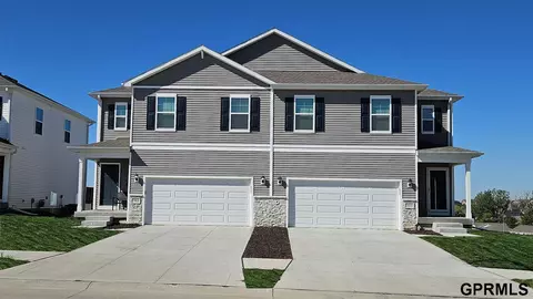 7809 N 169 St, Bennington, NE 68007
