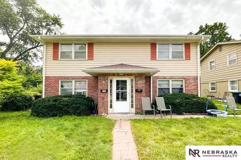 6121 Bedford Ave, Omaha, NE 68104