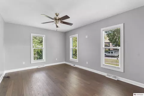 Living - 327 E 7th St, Wahoo, NE 68066 photo 3 of 4