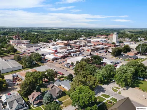 View/Area - 327 E 7th St, Wahoo, NE 68066 photo 2 of 2