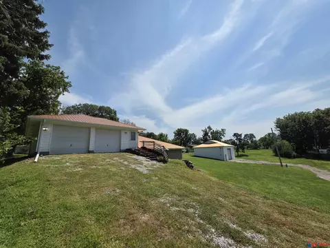 7731 S 31 St, Bellevue, NE 68147