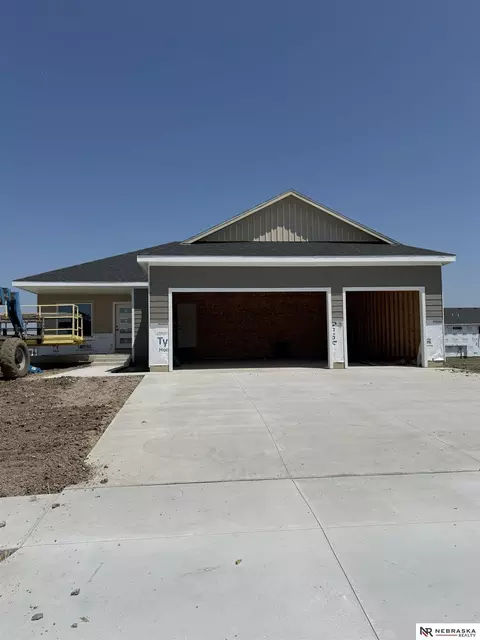 5800 SW Catalina St, Lincoln, NE 68523