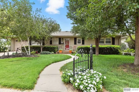 1215 Offutt Blvd, Bellevue, NE 68005