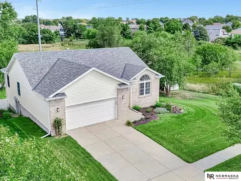 9030 Truchard Rd, Lincoln, NE 68526