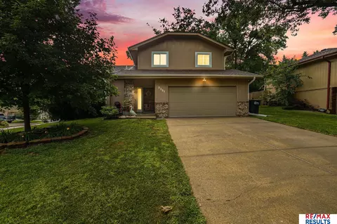 2251 N 128th Cir, Omaha, NE 68164