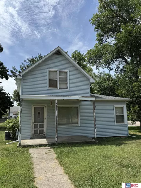 820 Wall St, Stromsburg, NE 68666