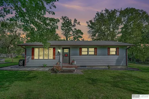 14840 Thayer St, Lincoln, NE 68527