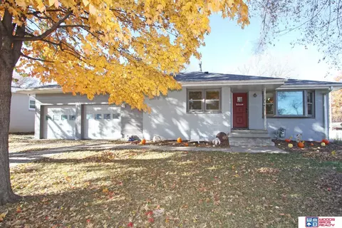 2831 S 47th St, Lincoln, NE 68506