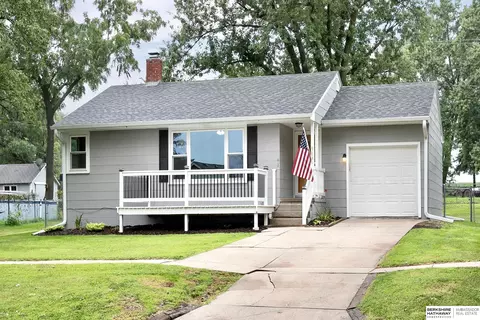 309 4th St, Yutan, NE 68073