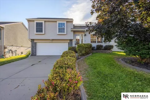 6407 N 78th Ave, Omaha, NE 68134