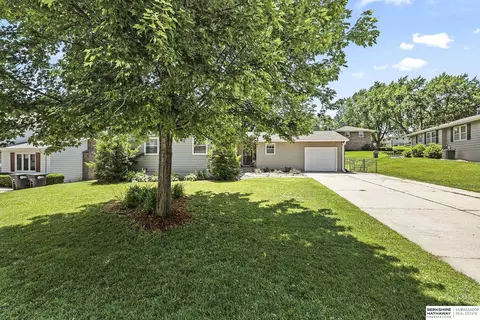 11667 Westwood Ln, Omaha, NE 68144