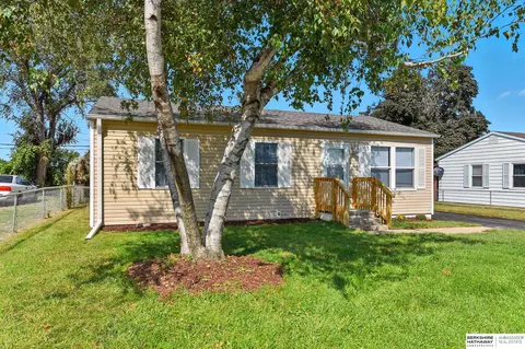 7702 S 39th Ave, Bellevue, NE 68147