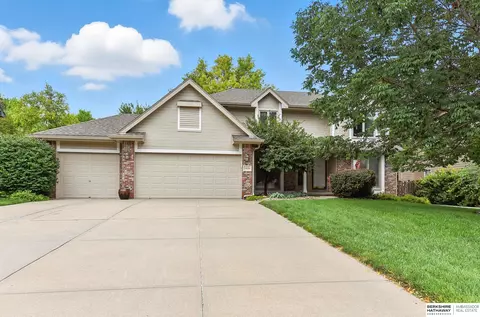 14110 Hillsborough Dr, Omaha, NE 68164