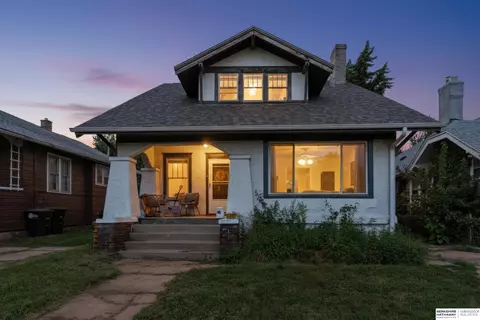 2874 Mary St, Omaha, NE 68112